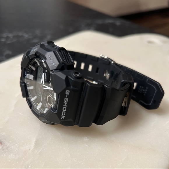 Valentine’s Day Sale!!! Casio G-Shock GA010-1A - Picture 3 of 6